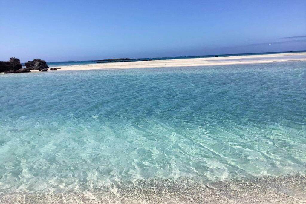 エラフォニシ Haroupiaヴィラ エクステリア 写真